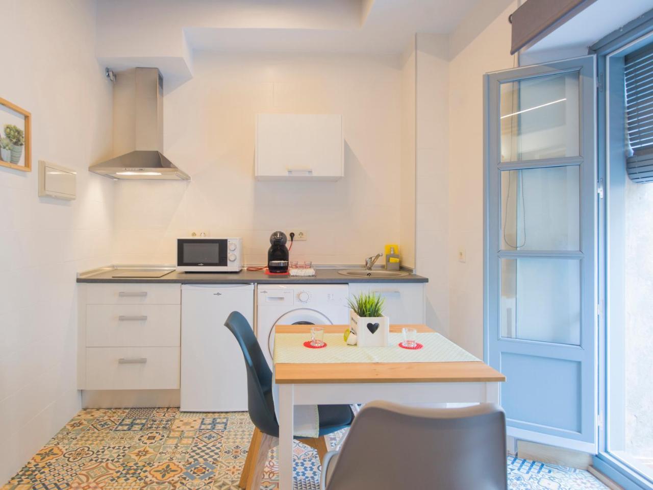Aldaba Apartamentos Толедо Екстериор снимка