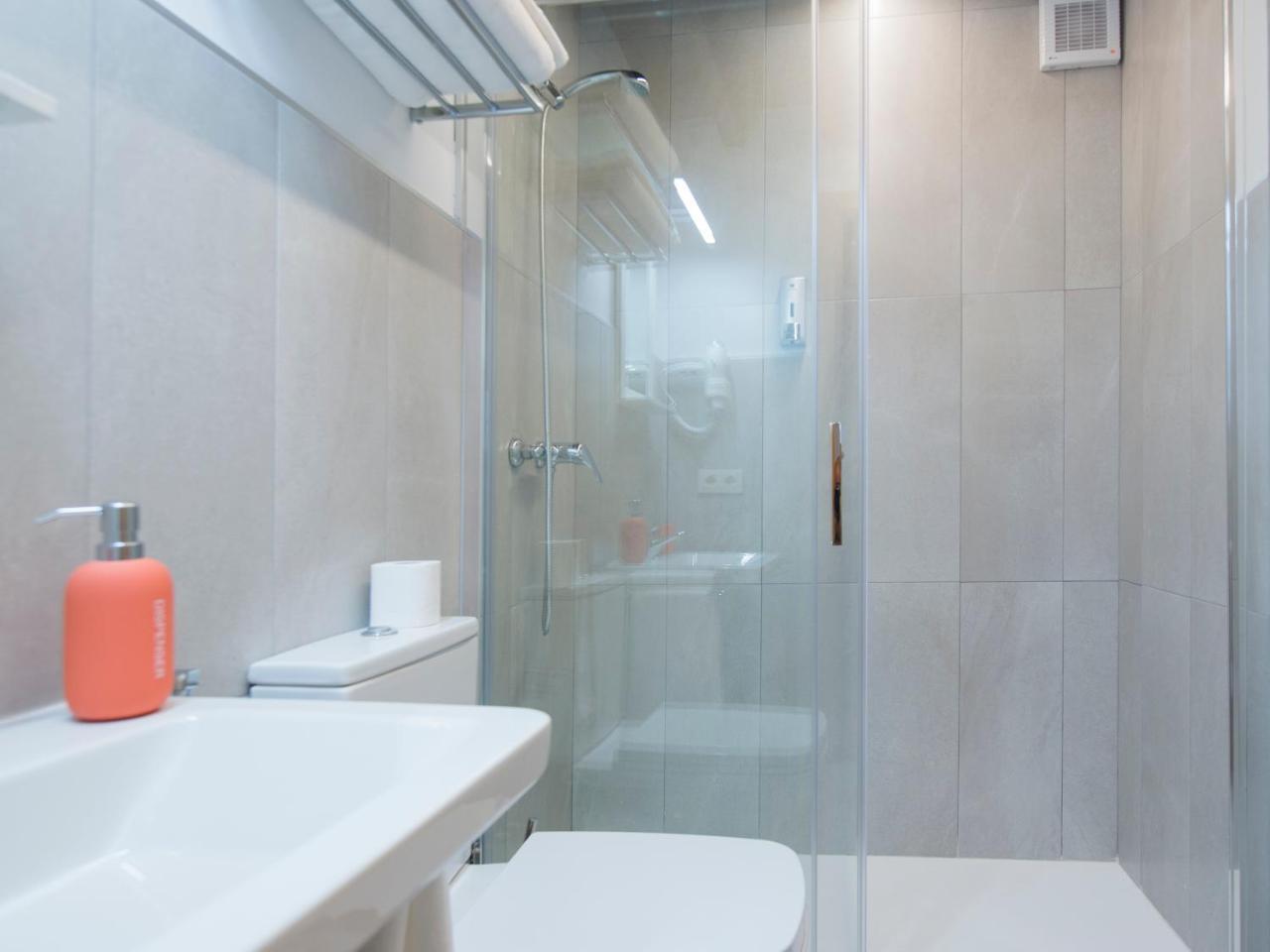 Aldaba Apartamentos Толедо Екстериор снимка